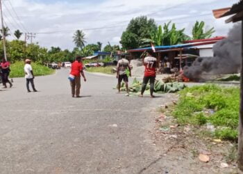 Pengumuman PPPK Berbuntut Massa Blokade Jalan Di Manokwari Selatan