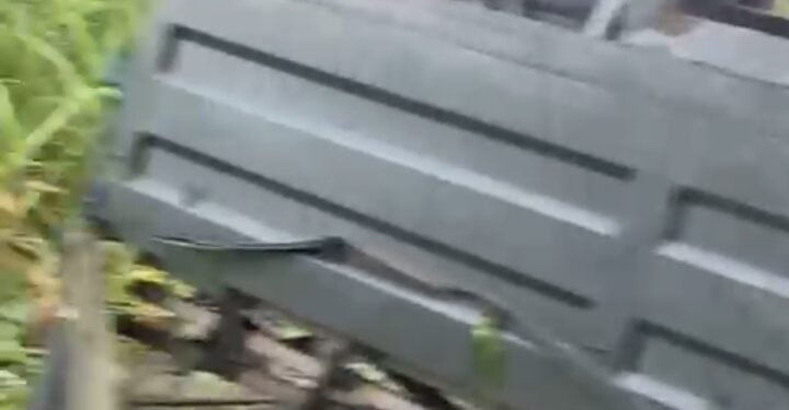 Truck Batalyon 761/KA Terbalik Ketika Hendak Ikuti Upacara HUT RI Ke 79