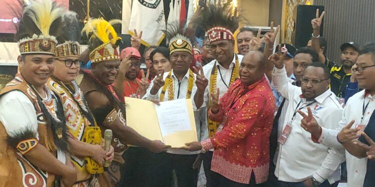 KPU Papua Barat nyatakan Berkas Pencalonan Gubernurbl Doamu Lengkap Dan Memenuhi Syarat